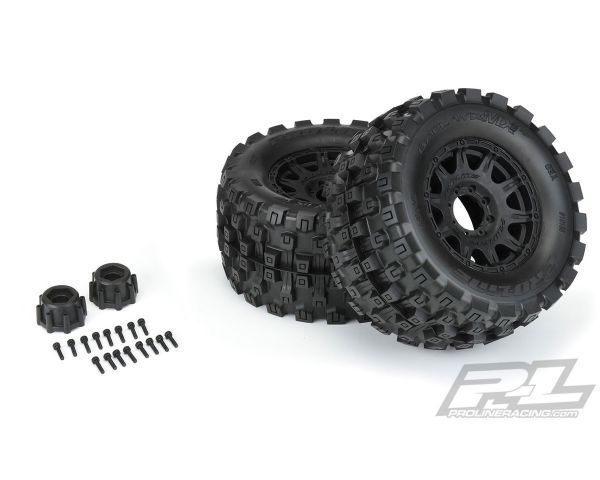 ProLine Badlands MX38 Belted Reifen auf Raid 8x32 Felge schwarz